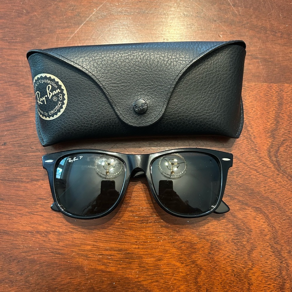 Ray-Ban Classic Black Sunglasses with Case